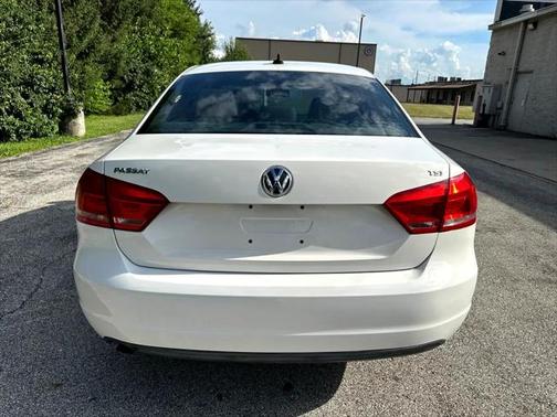 2014 Volkswagen Passat 1.8T S