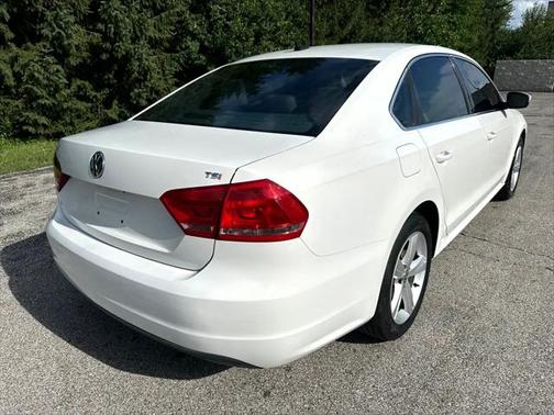 2014 Volkswagen Passat 1.8T S