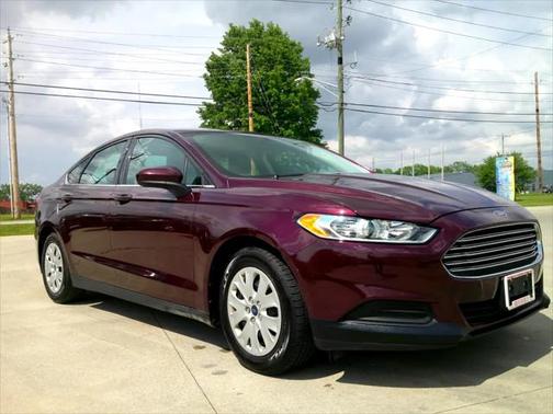 2013 Ford Fusion S