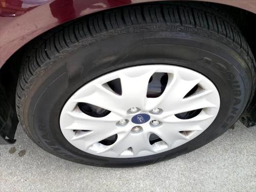 2013 Ford Fusion S