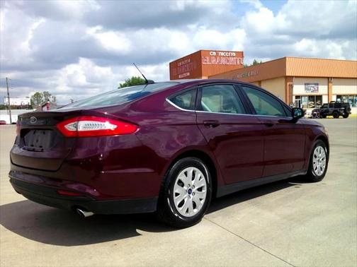 2013 Ford Fusion S