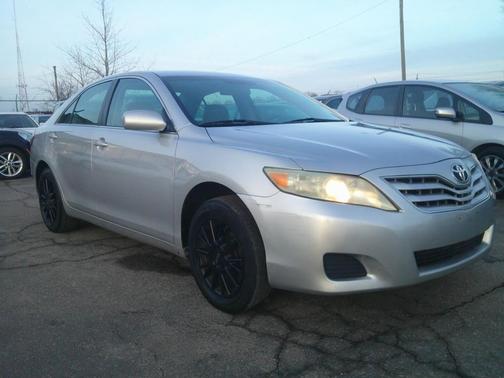 2010 Toyota Camry LE