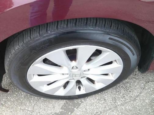 Maroon 2014 Honda Accord EX-L