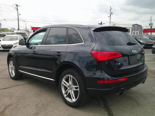 dark gray 2014 Audi Q5 2.0T Premium Plus