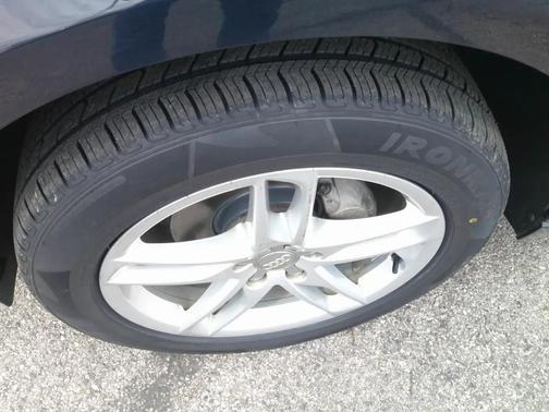 dark gray 2014 Audi Q5 2.0T Premium Plus