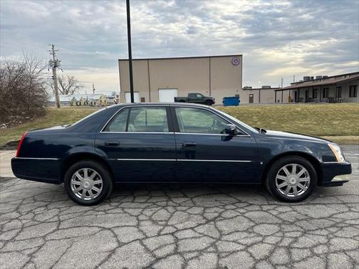 2007 Cadillac DTS Luxury