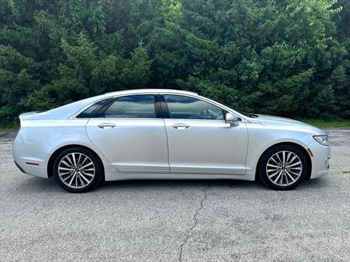 2017 Lincoln MKZ Base