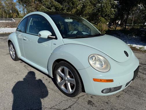 2010 Volkswagen New Beetle 2.5L