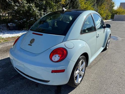 2010 Volkswagen New Beetle 2.5L