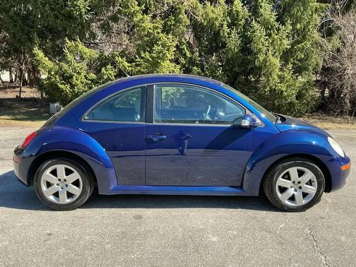 2007 Volkswagen New Beetle 2.5