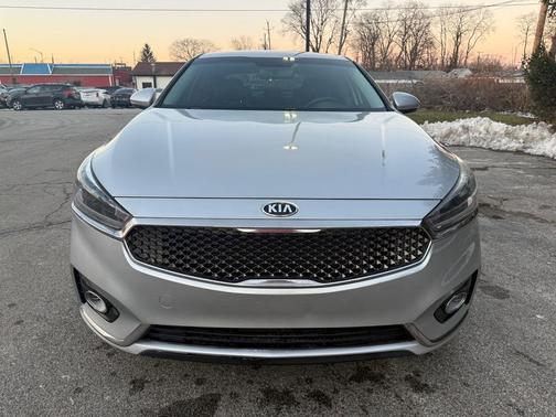 2017 Kia Cadenza Premium