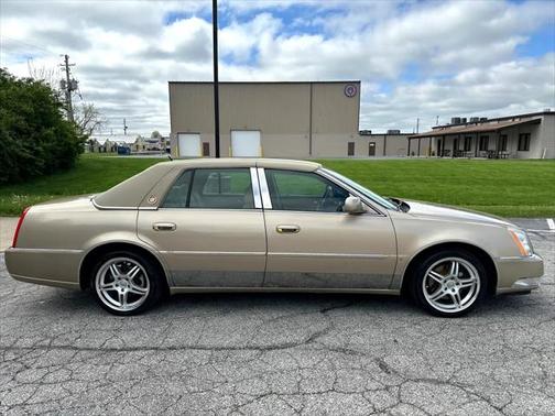 2006 Cadillac DTS Base