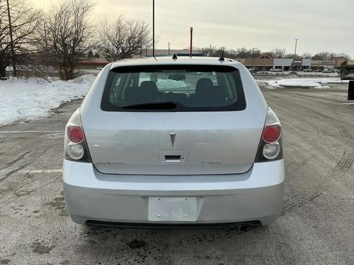 2009 Pontiac Vibe Base