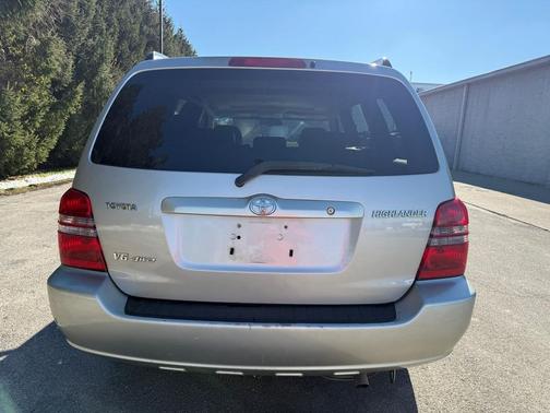 2002 Toyota Highlander Base