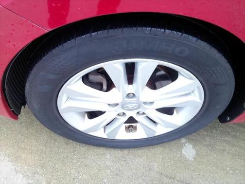 2014 Hyundai Elantra GT Base