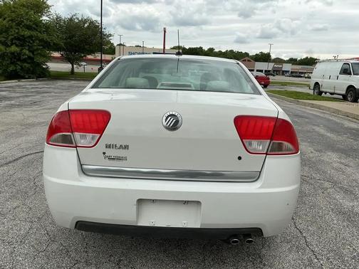 White 2010 Mercury Milan I4