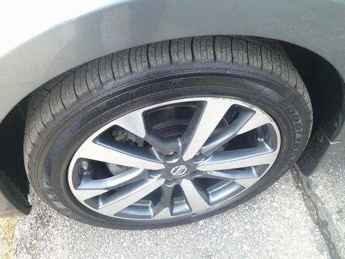 2016 Nissan Altima 2.5 SR