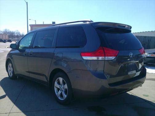 2012 Toyota Sienna LE