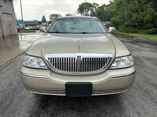 2006 Lincoln Town Car Signature