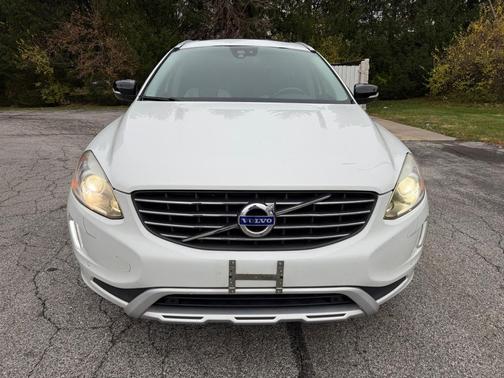 2017 Volvo XC60 T5 Dynamic