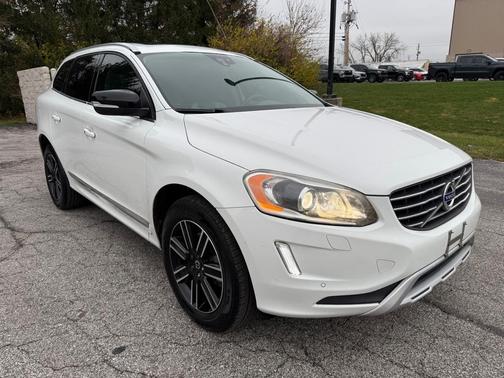 2017 Volvo XC60 T5 Dynamic