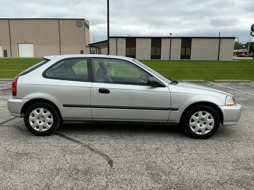 Silver 1998 Honda Civic DX