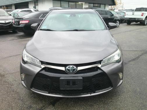 2016 Toyota Camry XSE