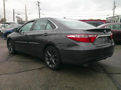 2016 Toyota Camry XSE