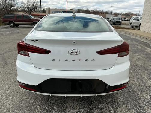 2019 Hyundai ELANTRA Limited