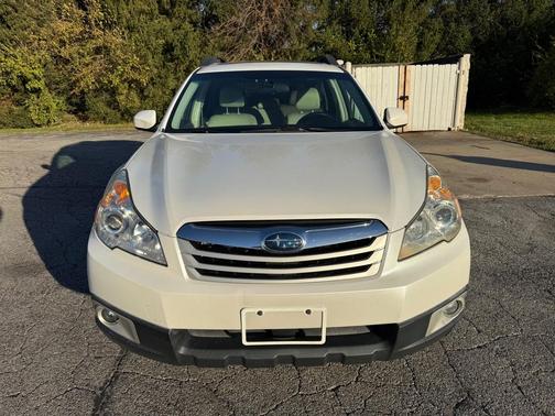 2010 Subaru Outback 2.5 i Premium