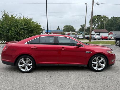 2010 Ford Taurus SHO