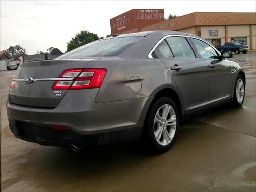 2013 Ford Taurus SEL