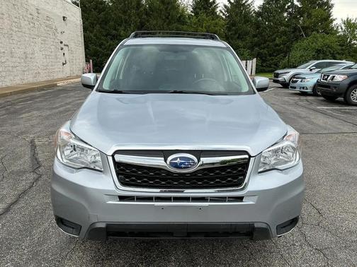 Ice Silver Metallic 2015 Subaru Forester 2.5i Premium