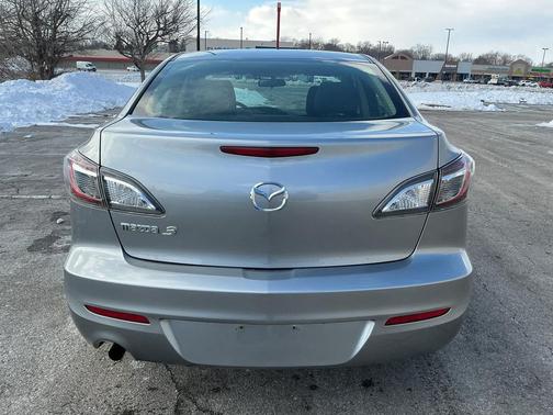 2013 Mazda Mazda3 i Sport