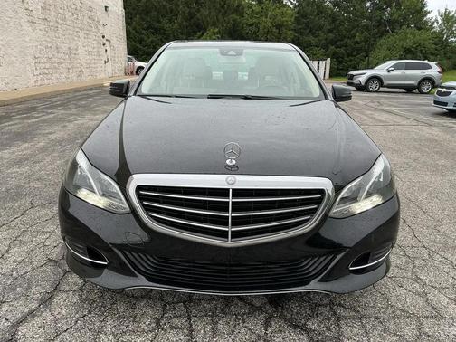 Black 2014 Mercedes-Benz E-Class E250 BlueTEC Sedan