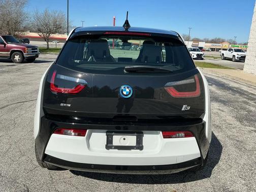 Capparis White w/BMW i Frozen Blue Accent 2014 BMW i3 Base