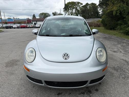 2008 Volkswagen New Beetle S