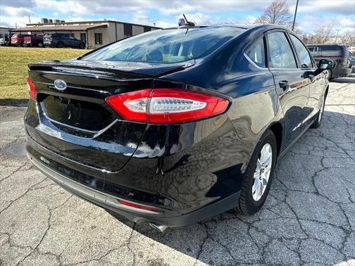 2016 Ford Fusion S