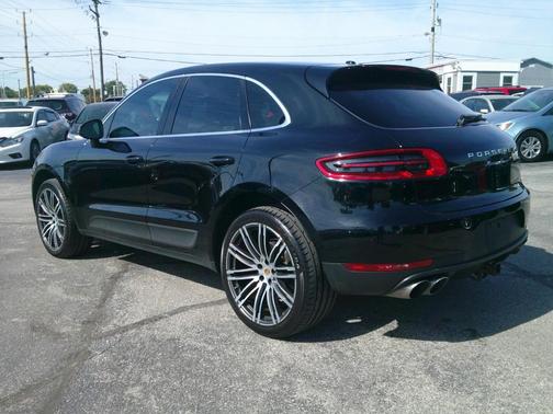 2016 Porsche Macan S