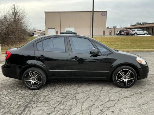 2011 Suzuki SX4 LE