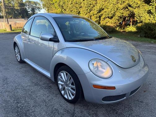 2008 Volkswagen New Beetle S