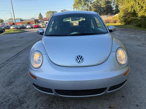 2008 Volkswagen New Beetle S
