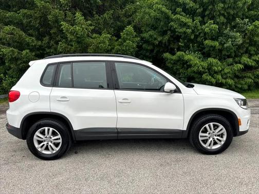 2016 Volkswagen Tiguan S