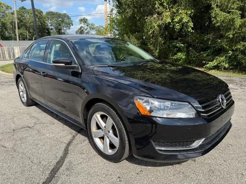 2013 Volkswagen Passat 2.5 SE