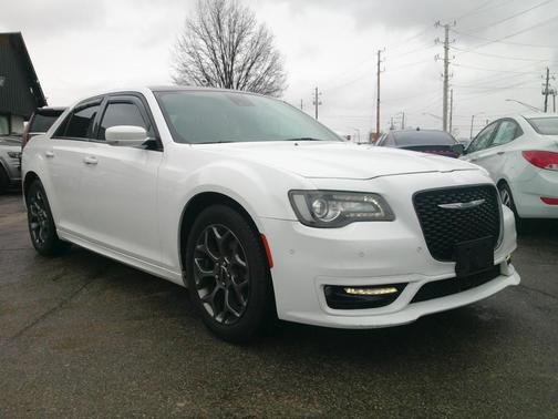 2017 Chrysler 300 S