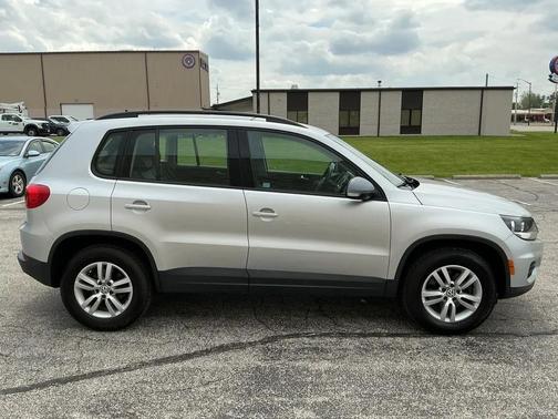 Reflex Silver Metallic 2016 Volkswagen Tiguan S