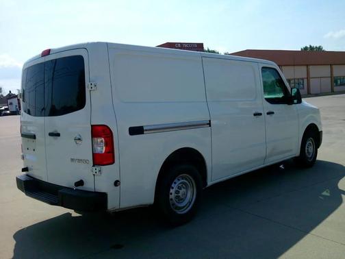 2017 Nissan NV Cargo NV2500 HD S V6