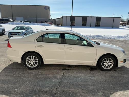 2012 Ford Fusion S