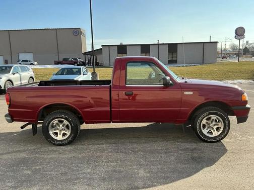 2000 Mazda B2500 SX