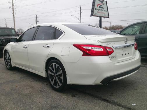 2016 Nissan Altima 2.5 SR